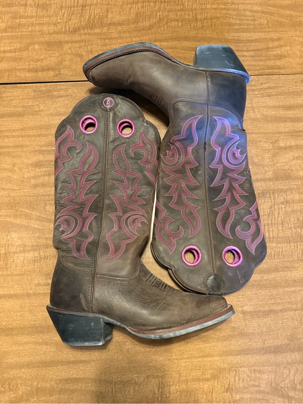 Vintage Women’s Tony Lama Buckaroo 10B boot
